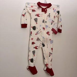 Burt’s Bees “Hats Off” Snuggler